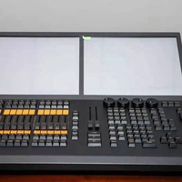 Console de contrôle DJ professionnelle pour scène Naughty Horse 60GB SSD USB RDM DMX 512 Dimmer 6A 120W pour l'éclairage de scène de concert
