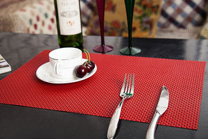 Vente en gros de napperons isolants thermiques napperons imprimés en PVC napperons pour table à manger napperons tissés - Product Image 2