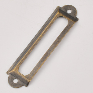 Porta Tarjetas de Hierro con Acabado Bronce Antiguo, 62x16 mm, Marco Decorativo para Etiquetas de Gabinete - Product Image 1