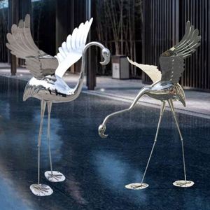 Sculpture de grue en acier inoxydable sculpté, ornements de flamants roses en métal effet miroir pour hôtels, aménagement paysager aquatique, et pelouses de départements commerciaux - Product Image 6