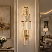Lampe murale en cristal de style moderne et luxueux, idéale pour les hôtels, les villas, les salons, les bureaux de vente