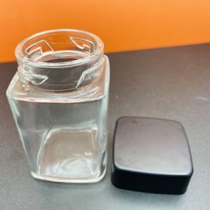 Frascos de Vidrio Transparente de 120 ml con Tapas de Plástico Negras a Prueba de Niños, Recipientes Herméticos para Especias Vacíos con Capacidades de 30 g y 100 g - Product Image 6