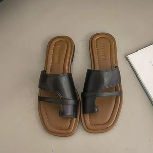 Nuevo estilo simple Sandalias planas con punta abierta Versátil <span class=keywords><strong>Casual</strong></span> Vacaciones Ropa al aire libre Tamaño grande 42 Sandalias de verano con lazo - Product Image 4