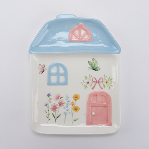Pot de fleurs en céramique en forme de maison mignonne avec toit en tuiles bleues, porte rose et décor floral – Contenant de <span class=keywords><strong>jardin</strong></span> fantaisie pour plantes d'intérieur - Product Image 3