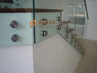 Balustrade en verre sans cadre en acier inoxydable de conception de mode de Reilbu pour la plate-forme