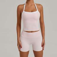 Nouvelle Collection : Ensembles de Sport pour Femme – Shorts Taille Haute Personnalisables et Haut Halter Ajustable Bicolore pour Gym, Fitness et Yoga