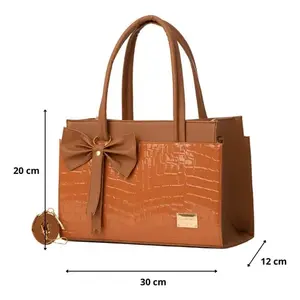 Bolso de mano para mujer Fana Corina M3890, color camel, diseño de cocodrilo, minimalista, con decoración de lazo para el verano - Product Image 3