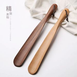 Chausse-pied en bois de hêtre Kangyi à manche court, écologique, pour un port facile - Product Image 2