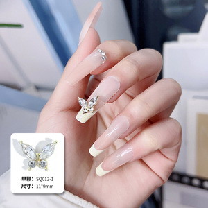 Décorations d'ongles de luxe pour le printemps, or et argent, papillons 3D en alliage métallique et strass, accessoires de mode pour ongles - Product Image 4