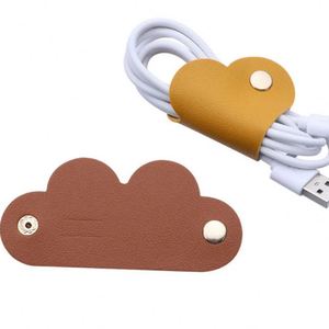 ที่เก็บสายหูฟังแบบหนีบ น่ารัก ลายเมฆ ทำจากหนัง PU ขายดี ใช้ได้ทุกวัน - Product Image 3