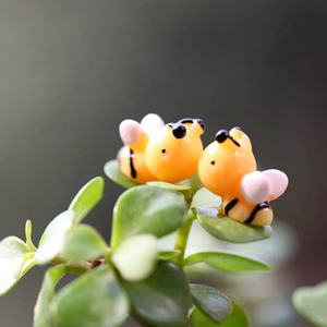 Cartoon Resin Mini <b>Bee</b> Figurine Miniatures for Landscape Decorations Tiny Honeybee Animal <b>Charm</b> Ornaments DIY Accessories - Product Image 5