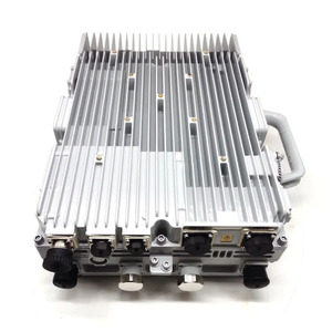 Unité radio macro ZXSDR R8882 S1800, équipement compatible pour station de <span class=keywords><strong>base</strong></span> de télécommunications et infrastructure sans fil - Product Image 1