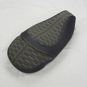 Funda de Asiento de Motocicleta de Cuero Nappa y Gamuza para Mujer, Diseño de Moda GANE, Tamaño Personalizado OEM, Juego Completo para Todas las Estaciones - Product Image 5