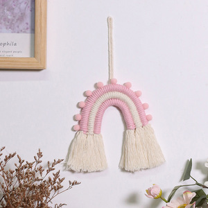 Venta al por mayor Rosa bebé habitación niños de algodón hecho a mano Arco Iris decoración Macrame colgante de pared - Product Image 1