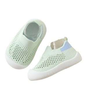 Chaussures chaussettes décontractées d'été neutres pour bébé, respirantes en maille, à <span class=keywords><strong>semelle</strong></span> souple en caoutchouc, pour la marche, type chaussons - Product Image 2