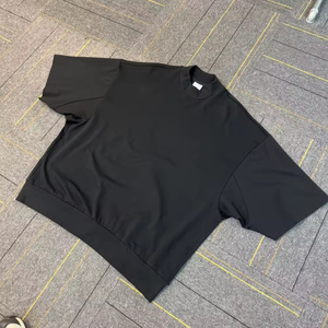 เสื้อยืดโอเวอร์ไซส์ทรงบ็อกซี่ ผ้าคอตตอน 100% หนา 305gsm สไตล์สตรีทแวร์สำหรับผู้ชาย รุ่นใหม่ล่าสุด พร้อมปักโลโก้ตามสั่ง - Product Image 4