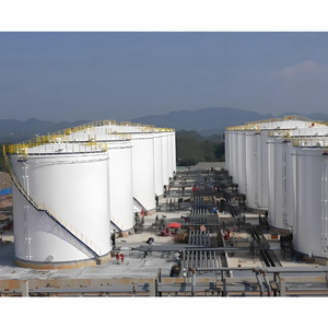 Grote verticale opslagtank met niveaumeter en temperatuurbewakingssysteem - Product Image 4