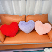 Amity personalizado en forma de corazón lindo Faux Rabbit Fur Room cojín decorativo corazón cojín de felpa para sofá cama chico niñas
