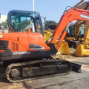 Mini-excavatrice sur chenilles Doosan DX60 6T d'occasion en bon état, d'origine coréenne, avec moteur et pompe hydrauliques 2023 – Offre spéciale - Product Image 6