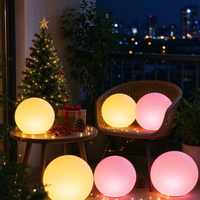 Lumière LED sphérique étanche personnalisée, vente chaude, directement de l'usine, pour la décoration de Noël à la maison, dans les centres commerciaux, les hôtels, les rues, à énergie solaire