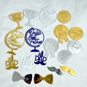 ของตกแต่งคัพเค้กอะคริลิค รูปแบบน้ำผึ้งและความหวาน สำหรับงานวันพ่อ ของตกแต่งเค้กพร้อมดีไซน์ "คุณพ่อที่ดีที่สุดในโลก" - Product Image 4