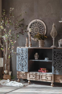 Aparador de madera de estilo rústico, tallado a mano con motivos decorativos y amplios gabinetes de almacenamiento para comedor - Product Image 4