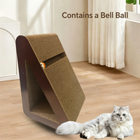 Tempat Garukan Kucing Bentuk Segitiga Mewah, Meja Samping Rumah Kayu Estetis, Garukan Kucing dari Karton, Alat Garuk Kucing