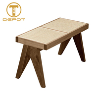 Chaises de restaurant en bois massif avec assise en rotin, design nouveau, structure en bois, pieds triangulaires stables