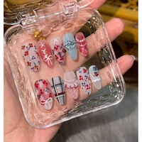 Uñas Postizas Elegantes con Diseño Floral 3D, Pintadas a Mano, Estilo Clásico, Forma Almendrada, Acrílicas, con un Toque Romántico