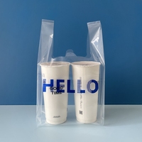 Pochettes souples personnalisées en plastique HDPE recyclable avec bec verseur, impression flexo, couleur et logo sur mesure pour thé au lait, café, jus, soda