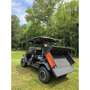 Véhicule utilitaire diesel Kubota RTV X1140 de qualité avec un design robuste pour les travaux d'entretien de propriétés commerc - Product Image 1