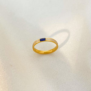 Blauwe Zirkoon Ingelegde Halve Cirkel Fijne Diamant Fijne Ring Joyas De Acero Inoxidable Al Por Mayor Titanium Staal 18K Gouden Ring - Product Image 3