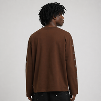 Nouveautés – T-shirt Homme Oversize Personnalisé en Tissu Lourd avec Logo Brodé et Œillets Métalliques – Vente en Gros