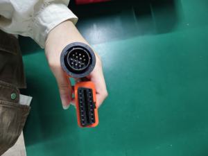 Cable de Diagnóstico Xtruck de 16 Pines, Adaptador de Interfaz J1939 para Escáner de Camiones Pesados, Compatible con el Kit Y009 - Product Image 4
