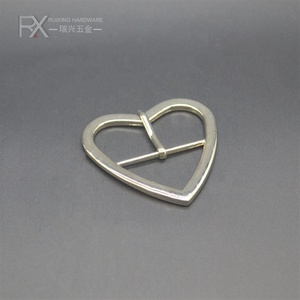 Tùy Chỉnh Kim Loại Kẽm Hợp Kim Điều Chỉnh Hình Trái Tim Pin Khóa Túi Dây Đeo Vai Khóa Giày Clasp Vành Đai Khóa Cho Vành Đai Túi Xách - Product Image 1