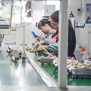 Vanne de mélange d'eau en laiton, raccords de Compression <span class=keywords><strong>pour</strong></span> le <span class=keywords><strong>chauffage</strong></span> <span class=keywords><strong>central</strong></span> au sol, 1 ensemble, 2 voies, tuyau de <span class=keywords><strong>chauffage</strong></span>, système de <span class=keywords><strong>chauffage</strong></span> au sol - Product Image 2