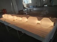 Paroi de séparation en verre trempé sculpté texturé 3D sur mesure avec lampe LED au sol, écran décoratif moderne pour hall d'hôtel et villa