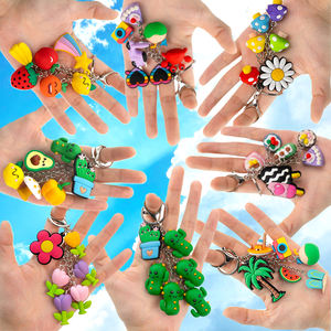 Porte-clés <span class=keywords><strong>en</strong></span> caoutchouc à thème sportif, multi-breloques anime, breloques de baseball, de football et de basketball, porte-clés flexibles et imperméables pour un usage quotidien - Product Image 2