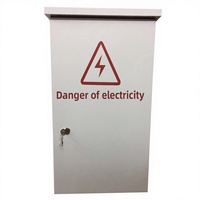 Armoire réseau murale extérieure étanche pour équipement de surveillance au sol et de communication, avec châssis intégré pour courants faibles - En stock