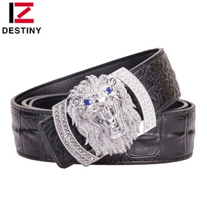 Cintura da Uomo di Marca Famosa in Vera Pelle di Coccodrillo con Fibbia a Leone in Strass di Lusso - Product Image 2