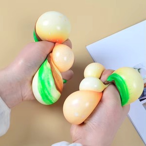 Jouet sensoriel anti-stress en TPR 3D en forme de hamburger, jouet à presser pour la décompression - Product Image 2