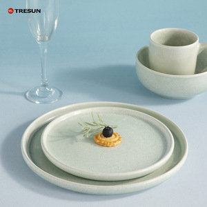 Juego de Vajilla de Gres de 16 Piezas, Estilo Europeo de Lujo, Color Verde, Esmaltado en Horno, Diseño Rústico Nórdico, Venta al Por Mayor - Product Image 3