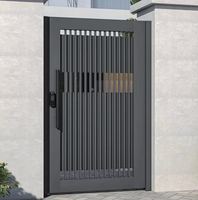 Portail battant en aluminium noir élégant, sur mesure, à commande motorisée automatique haut de gamme, pour environnements dynamiques, disponible en plusieurs tailles