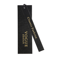 Etiquettes pivotantes personnalisées avec logo de marque privée Etiquettes de taille en papier kraft découpées Etiquettes volantes gaufrées pour vêtements Affichage de la taille des vêtements pour sacs