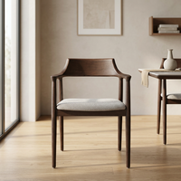 Chaises de salle à manger de luxe modernes pour hôtels, en bois avec coussin en tissu et accoudoir unique, vente en gros