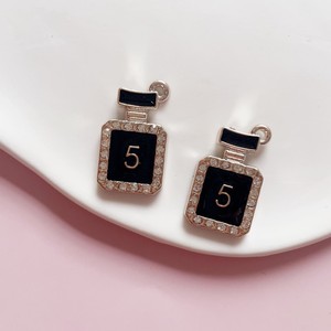 Phụ kiện móc khó<span class=keywords><strong>a</strong></span> hình chai nước hoa nhự<span class=keywords><strong>a</strong></span>, móc khó<span class=keywords><strong>a</strong></span> điện thoại tự làm, <span class=keywords><strong>3</strong></span> màu hồng trắng đen, móc khó<span class=keywords><strong>a</strong></span> nhự<span class=keywords><strong>a</strong></span> resin - Product Image 4