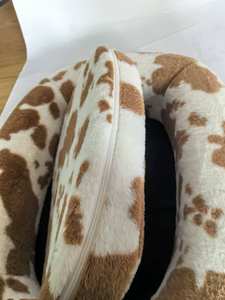 Lit pour animaux <span class=keywords><strong>de</strong></span> compagnie en forme <span class=keywords><strong>de</strong></span> <span class=keywords><strong>grotte</strong></span> en velours côtelé pliable <span class=keywords><strong>de</strong></span> couleur <span class=keywords><strong>vache</strong></span> avec housse amovible - Product Image 5
