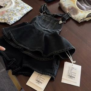 Nuovo Set di Abbigliamento per Bambine: Vestito Salopette in Denim Senza Maniche + Pantaloncini in Jeans, Completo 2 Pezzi - Product Image 2