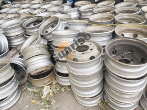 Vente en gros de roues de camion d'occasion de Chine, prix bas, <span class=keywords><strong>jantes</strong></span> propres, fournisseur R22.5 - Product Image 2
