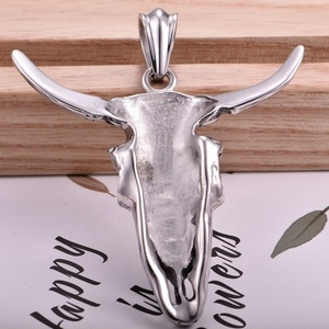 Breloques Tête de Bœuf Crâne en Argent Tibétain Antique, Pendentifs Tête de Bœuf Crâne, Bijoux au Design Gothique Osseux - Product Image 6